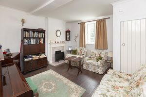 Annexe Sitting Room_JH- click for photo gallery
